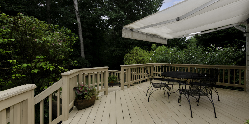 Build a Better Outdoor Space With These Lesser-Known Deck Construction Tips