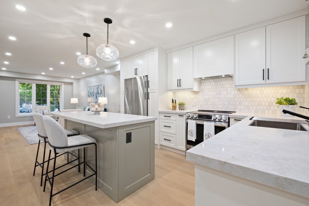 res-AboutPagebackgroundphoto Renovation, Newmarket, ON
